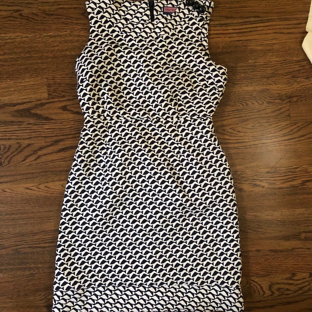 Vineyard vines dress